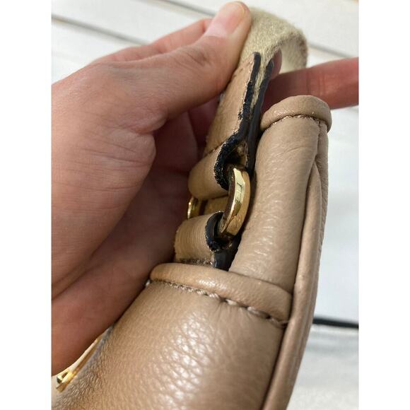 MICHAEL KORS SMALL NUDE TAN PEBBLED LEATHER CROSSBODY BAG - Picture 9 of 13